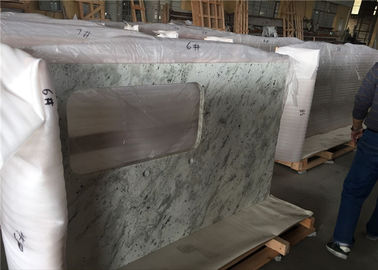 China Granit große Fertigsteincountertops-vorgeschnittener Service für Küchen-Dekoration fournisseur