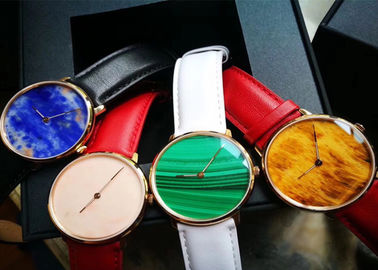China Multi Farbluxussteinhandwerk, Spitzenquarz-Uhr mit Marmorskala fournisseur