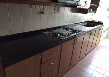 China Hohe Härte formte Küche Countertops-schwarzen Galaxie-Quarz-Stein vor fournisseur