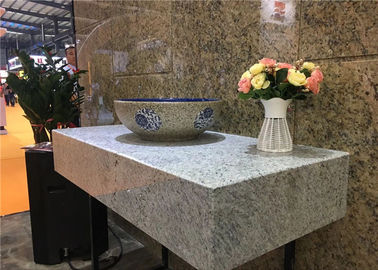 China Granit Kaschmirs weiße Premade-Granit-Badezimmer Countertops für das fünf Anfangshotel fournisseur