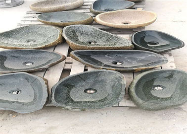 China Naturstein-Wannen-veränderbares grünes Kiesel-Stein-Material im Freien kundengebundene Größe fournisseur