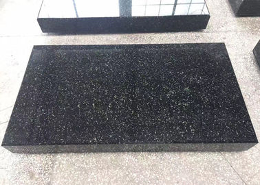 China Moderne schwarze Granit-Finanzanzeigen-und Monument-quadratische Rechteck-Form-polierte Oberfläche fournisseur