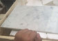 Weißer Naturstein deckt italienische Polier-Carrara-weiße Marmorbodenfliesen mit Ziegeln fournisseur