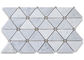Dreieck punktiert Carrara-Marmor-Mosaik-Fliese, dekoratives Mosaik-Fliesen-abgezogenes Ende fournisseur